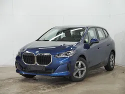 Phytonicblau metallic (blau) Gebraucht 2024 BMW 218 Active Tourer Van / Kleinbus | 27.900 € (Superpreis)