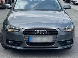 Grün Gebraucht 2012 Audi A4 Attraction Limousine | 8.950 € (Fairer Preis)