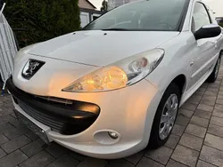 Weiß Gebraucht 2012 Peugeot 206+ Kleinwagen | 2.600 € (Fairer Preis)