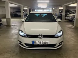 Weiß Gebraucht 2014 VW Golf VII Highline Limousine | 10.500 € (Fairer Preis)