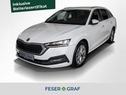 Weiß Gebraucht 2022 Skoda Octavia Kombi | 18.440 € (Guter Preis)