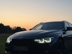 Blau Gebraucht 2016 BMW 330 Luxury Line Kombi | 22.000 € (Fairer Preis)