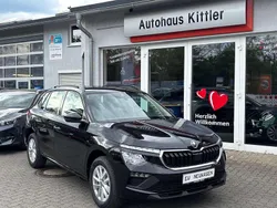 Schwarzmagic perleffekt Neu 2024 Skoda Kamiq Essence SUV | 24.990 € (Guter Preis)
