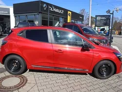 Rot Gebraucht 2024 Renault Clio V Evolution Limousine | 17.890 € (Fairer Preis)