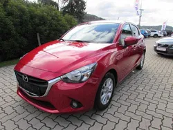 Rubinrot Gebraucht 2015 Mazda 2 Exclusive-Line Limousine | 8.990 € (Guter Preis)
