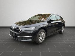 Blackmagic perleffekt (metallic) Gebraucht 2025 Skoda Octavia Limousine | 29.500 € (Guter Preis)