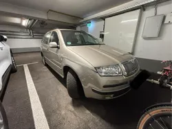 Gold Gebraucht 2003 Skoda Fabia Kombi | 700 € (Guter Preis)