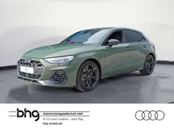 Grün Gebraucht 2024 Audi S3 Advanced Limousine | 54.888 €