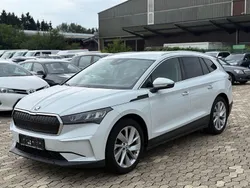 Weiß Gebraucht 2021 Skoda Enyaq iV Loft SUV | 17.950 € (Fairer Preis)