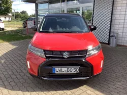 Rot Gebraucht 2024 Suzuki Vitara Comfort SUV | 22.990 € (Fairer Preis)