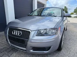 Akoyasilber metallic Gebraucht 2005 Audi A3 Sportback Attraction Limousine | 1.990 € (Superpreis)
