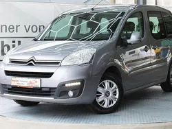 Grau Gebraucht 2015 Citroën Berlingo Van / Kleinbus | 7.950 € (Fairer Preis)