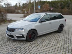 Grau Gebraucht 2017 Skoda Octavia RS Kombi | 18.400 € (Fairer Preis)
