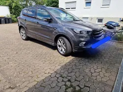 Grau Gebraucht 2018 Ford Kuga ST-Line SUV | 14.000 € (Fairer Preis)