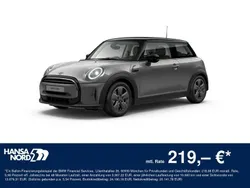 Grau Gebraucht 2021 Mini Cooper Classic Kleinwagen | 23.350 € (Teuer)