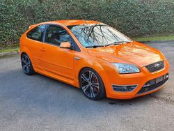 Orange Gebraucht 2006 Ford Focus ST Limousine | 9.950 € (Teuer)