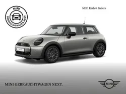 Silber Gebraucht 2024 Mini Cooper Kleinwagen | 26.360 € (Fairer Preis)