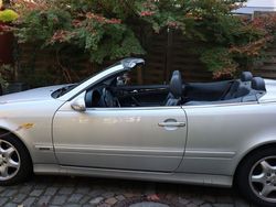 Grau Gebraucht 2002 Mercedes CLK230 Cabrio | 15.000 €