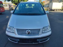Reflexsilber metallic Gebraucht 2008 VW Sharan Van / Kleinbus | 3.990 € (Guter Preis)