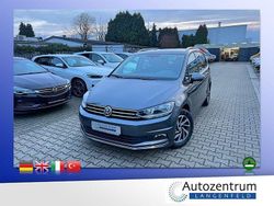 Grau Gebraucht 2017 VW Touran Sound Van / Kleinbus | 12.990 € (Fairer Preis)