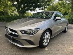 Grau Gebraucht 2020 Mercedes CLA180 Limousine | 27.900 € (Fairer Preis)