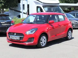 Super black pearl Gebraucht 2021 Suzuki Swift Club Kleinwagen | 14.870 € (Etwas zu teuer)