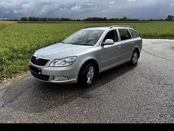 Silber Gebraucht 2012 Skoda Octavia Kombi | 5.000 € (Fairer Preis)