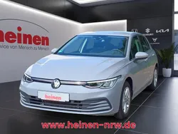 Grau Gebraucht 2021 VW Golf VIII Life Limousine | 19.899 € (Fairer Preis)