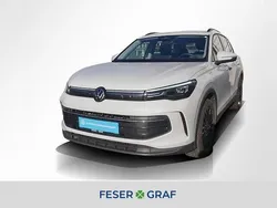 Oryxweiß perlmutteffekt Gebraucht 2024 VW Tiguan Life SUV | 35.880 € (Fairer Preis)