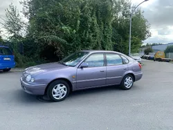 Silber Gebraucht 1998 Toyota Corolla Limousine | 3.900 €