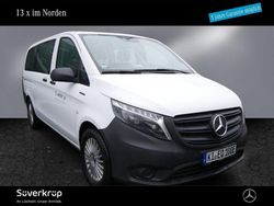 Weiß Gebraucht 2023 Mercedes e-Vito Van / Kleinbus | 58.310 €