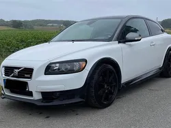 Weiß Gebraucht 2011 Volvo C30 R-Design Kleinwagen | 3.800 €