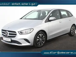 Silber Gebraucht 2020 Mercedes B180 Van / Kleinbus | 18.850 € (Superpreis)