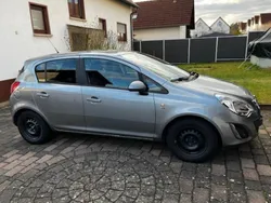 Silber Gebraucht 2012 Opel Corsa Edition Kleinwagen | 5.300 € (Etwas zu teuer)