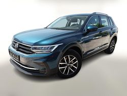 Blau Gebraucht 2022 VW Tiguan Life SUV | 23.388 € (Fairer Preis)