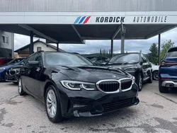 Schwarz ii uni (668) Gebraucht 2021 BMW 318 Sport Line Kombi | 21.990 € (Superpreis)