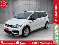 Weiss Gebraucht 2024 VW Touran Pro Van / Kleinbus | 37.449 € (Fairer Preis)