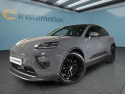 Grau Gebraucht 2025 Porsche Macan SUV | 101.499 € (Teuer)