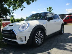 Weiß Gebraucht 2018 Mini Cooper Clubman Kombi | 18.600 € (Guter Preis)