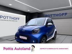 Weiss Gebraucht 2021 Smart ForTwo Electric Drive Passion Coupé | 12.997 € (Fairer Preis)