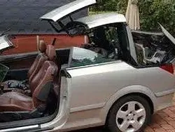 Beige Gebraucht 2009 Opel Astra Cabriolet Edition Cabrio | 2.300 € (Guter Preis)