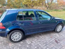 Blau Gebraucht 1998 VW Golf IV Kleinwagen | 2.700 € (Fairer Preis)