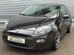 Colore esterno (nero provocato Gebraucht 2012 Fiat Punto More Kleinwagen | 4.499 € (Fairer Preis)