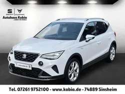 Weiß (metallic) Gebraucht 2024 Seat Arona FR SUV | 21.900 € (Fairer Preis)