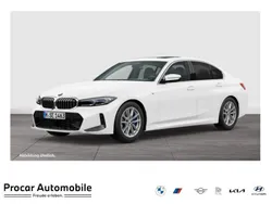 Weiß Gebraucht 2024 BMW 330 M Sport Limousine | 45.440 € (Fairer Preis)