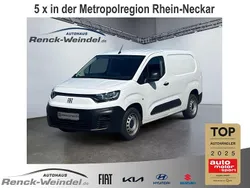 Weiss Gebraucht 2023 Fiat Doblò Van / Kleinbus | 19.989 € (Fairer Preis)
