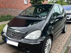 Schwarz Gebraucht 2001 Mercedes A190 Elegance Kleinwagen | 1.450 € (Etwas zu teuer)