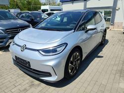 Scale silver metallic Gebraucht 2024 VW ID.3 Pro Kleinwagen | 27.900 € (Superpreis)