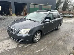 Grau Gebraucht 2006 Toyota Avensis Executive Kombi | 1.499 € (Guter Preis)