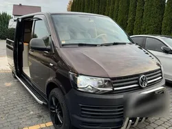 Braun Gebraucht 2018 VW T6 Van | 32.990 € (Teuer)